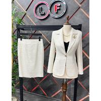 Brooch Knitted Fabric Skirt Suit Ecru