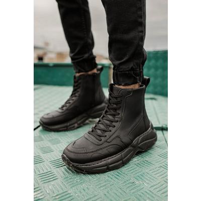 CH077 - ST Erkek Spor Bot SIYAH