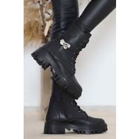 Lock Detailed Boots Black Leather - 12145.264.